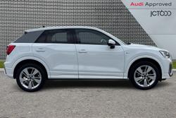 AUDI Q2 Photo 4