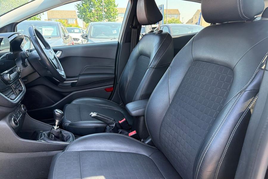 Ford FIESTA Photo autoimg-602beb181f6f4f3417748db847523d7750e55388.jpg