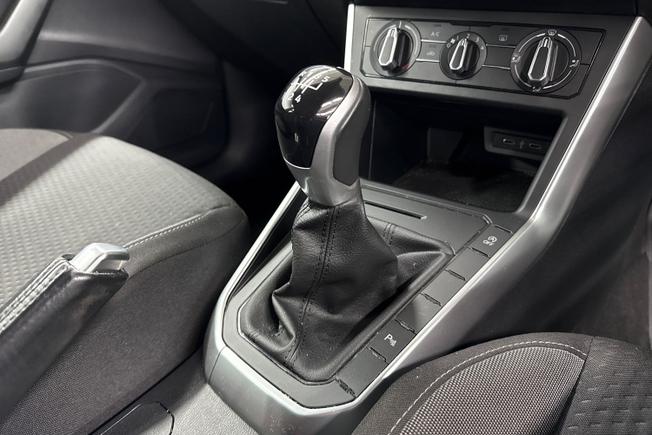 VOLKSWAGEN Polo Photo 23