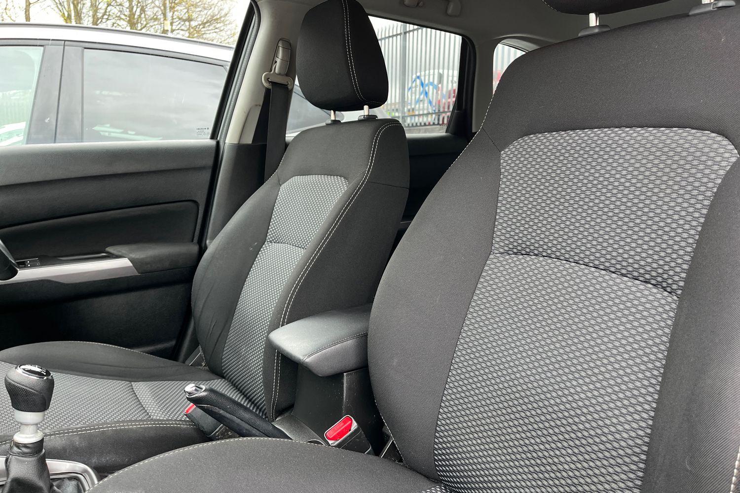 Suzuki Vitara Photo 18