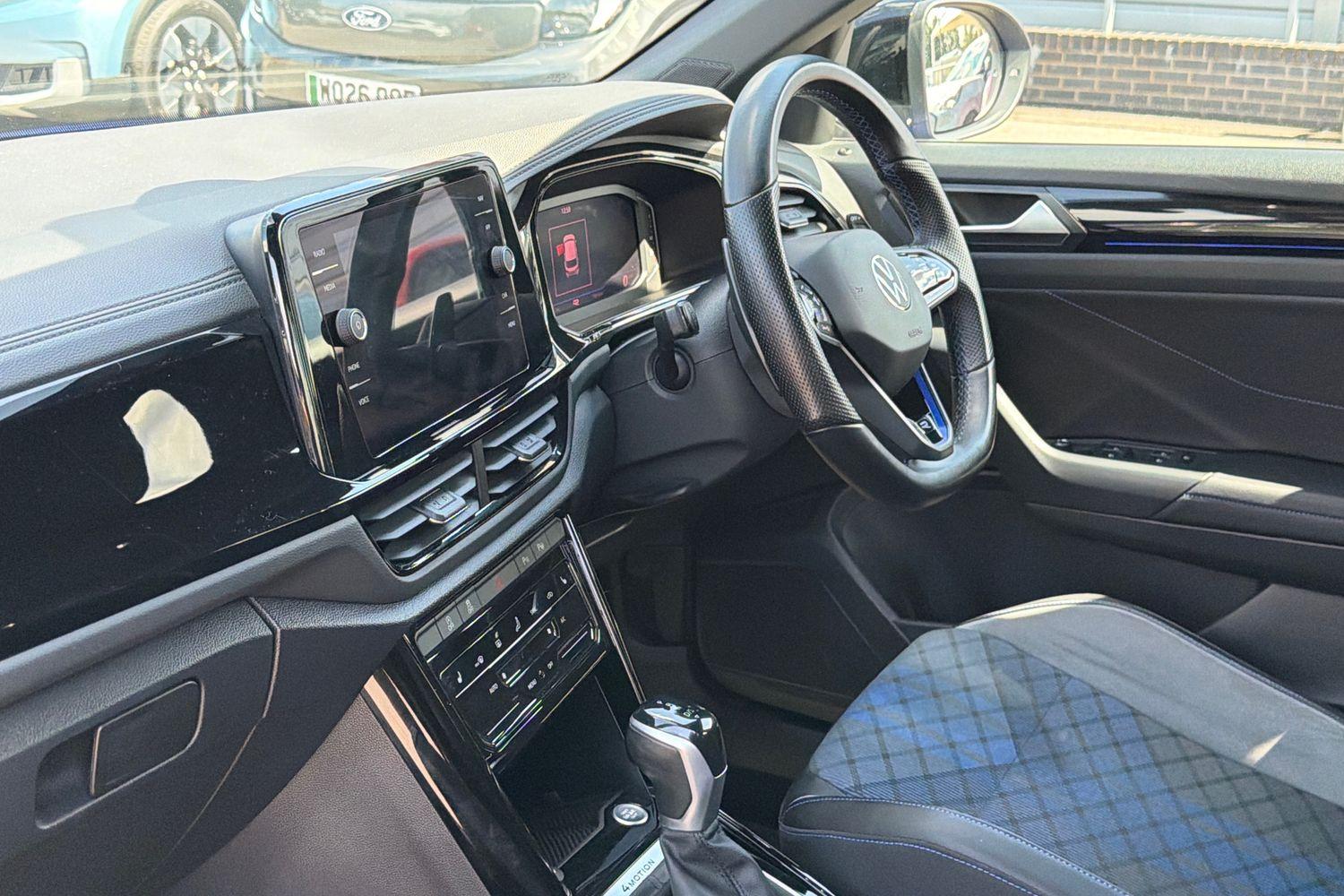 Volkswagen T-ROC Photo 17