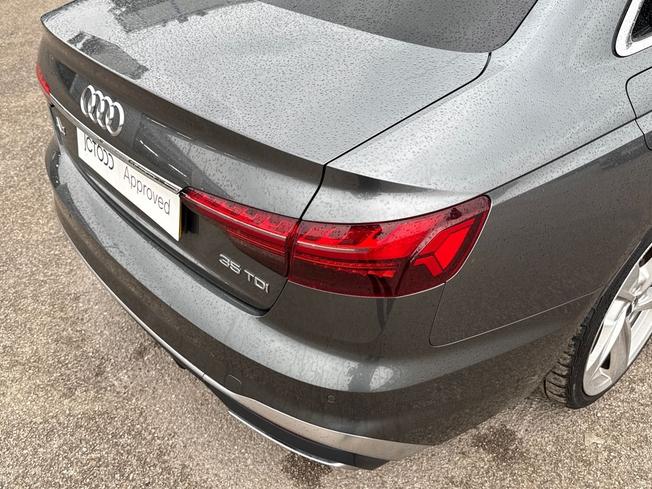 AUDI A4 Photo 23