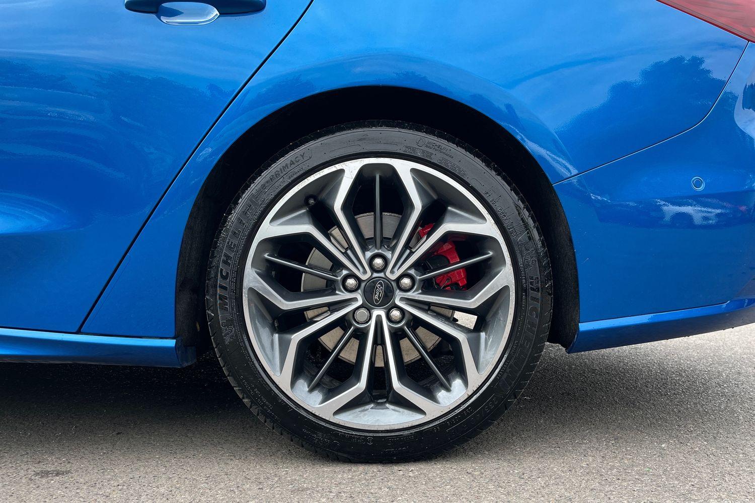 Ford FOCUS Photo 7