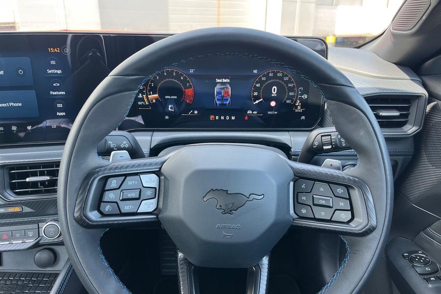 Ford MUSTANG Photo autoimg-60381f9cb8765cc5c837a28dc66362faae00f83c.jpg