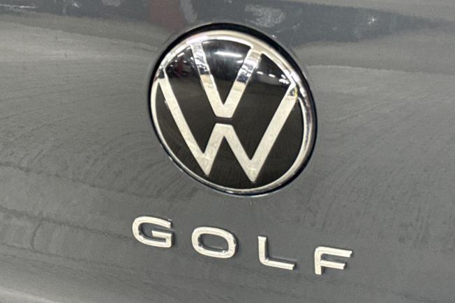 VOLKSWAGEN Golf Photo 37