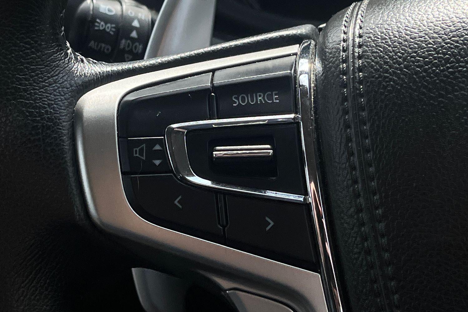 Mitsubishi L200 Photo 28