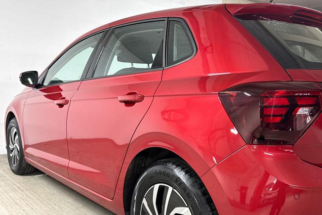 VOLKSWAGEN Polo Photo 26