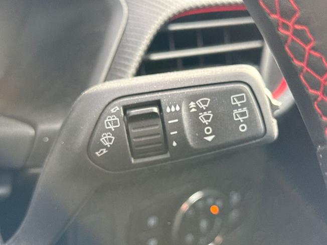 FORD Puma Photo 30