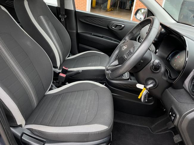 HYUNDAI i10 Photo 28
