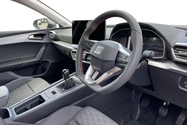 SEAT Leon Photo 6