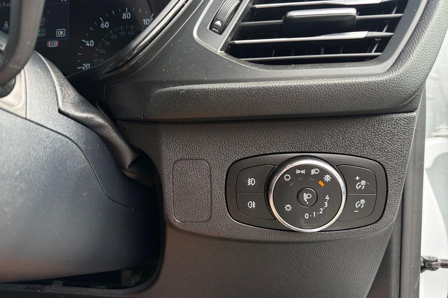 Ford FOCUS Photo autoimg-604596cde76a2c1f908d65cdf94373b889379ef4.jpg