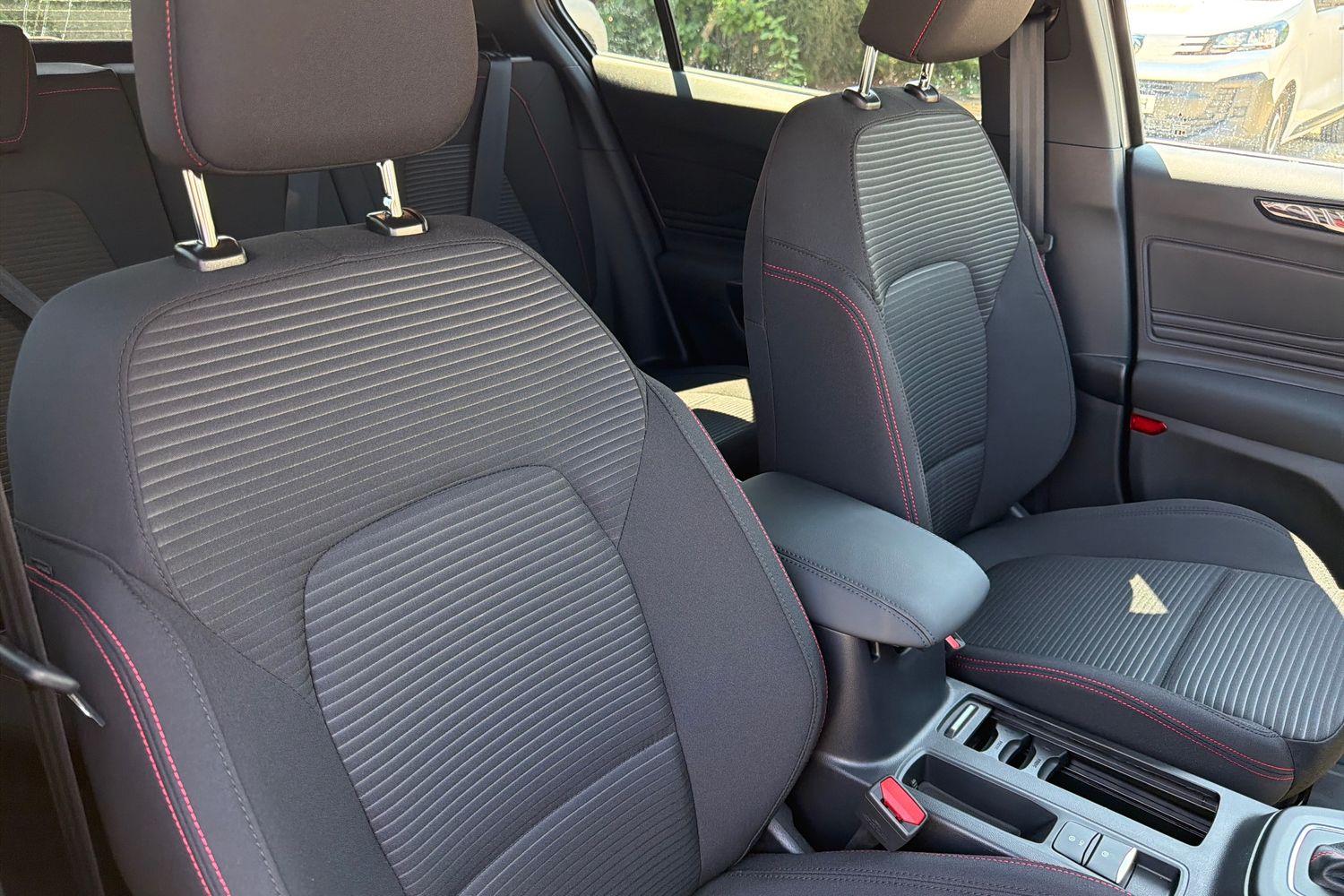 Ford Focus Photo 16
