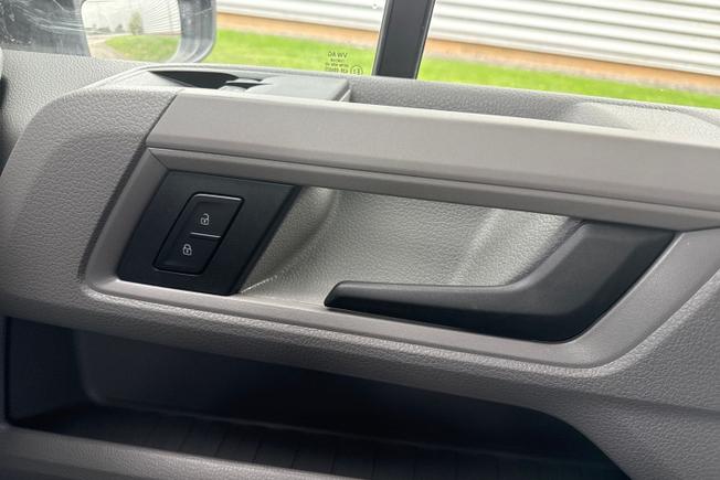 VOLKSWAGEN Crafter Photo 34