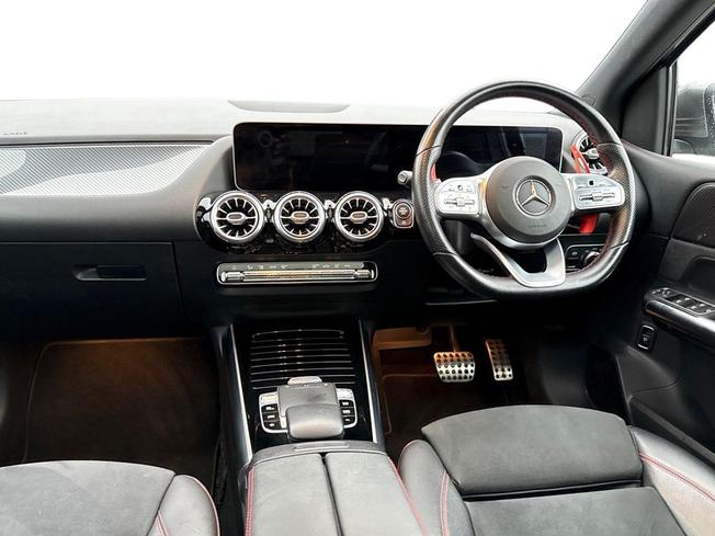 MERCEDES-BENZ B Class Photo 11