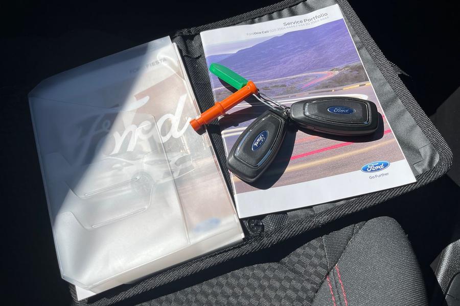 Ford FIESTA Photo autoimg-604f62cb343c50020df6fd49985dc0e5f66bf64b.jpg