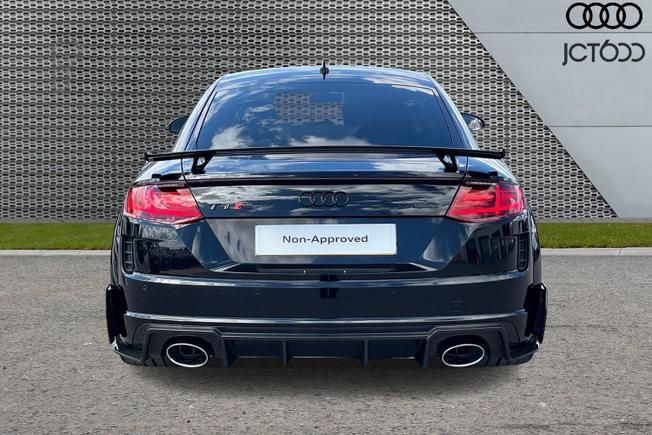 Audi TT RS Photo 7