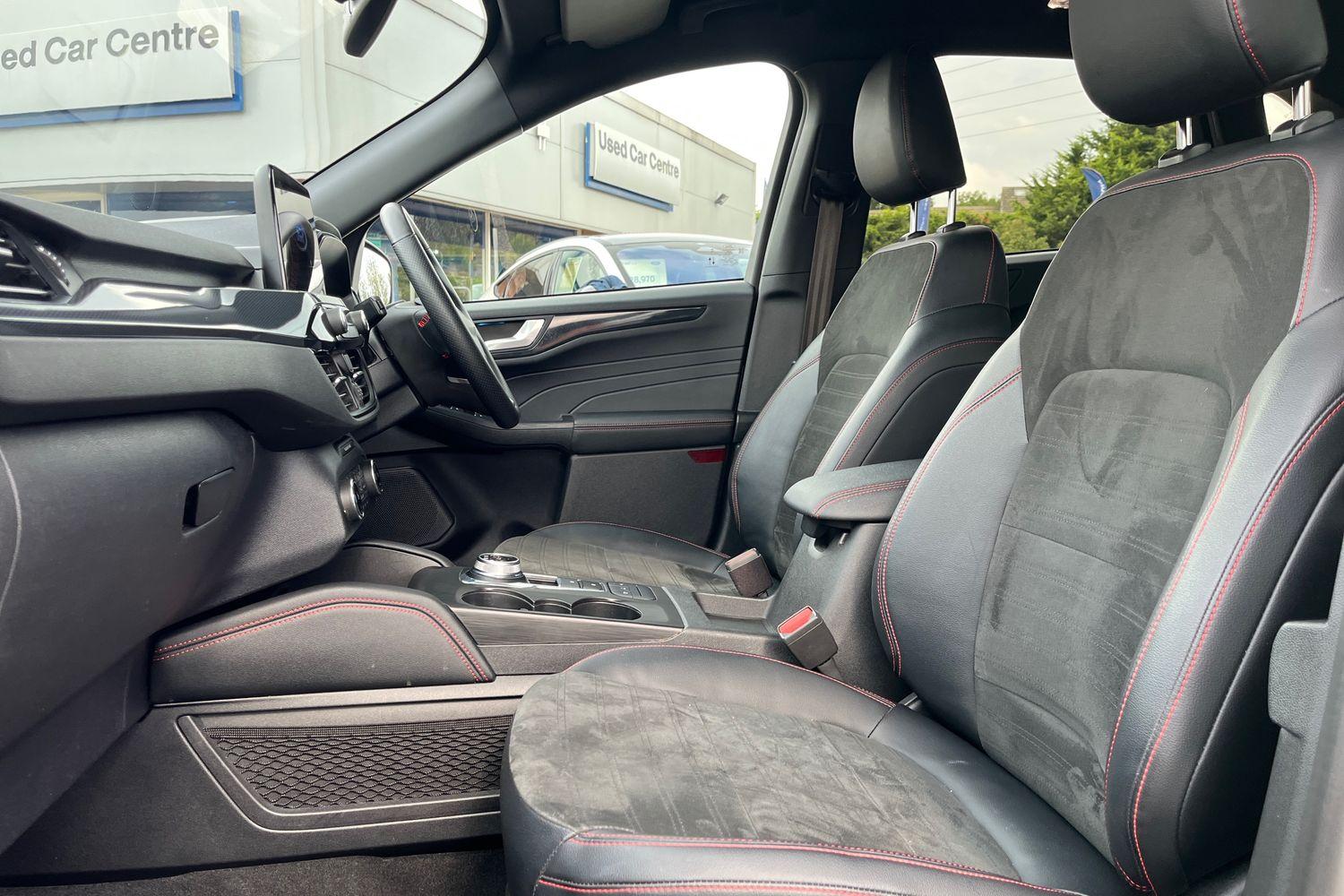 Ford KUGA Photo 18