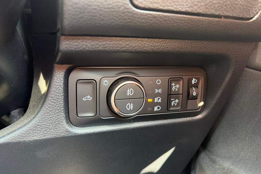 Ford RANGER Photo autoimg-6053a9efeacda1da6b2ade3924c3175eb44f4e8e.jpg