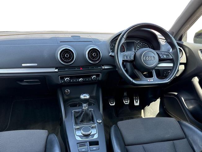 AUDI A3 Photo 11