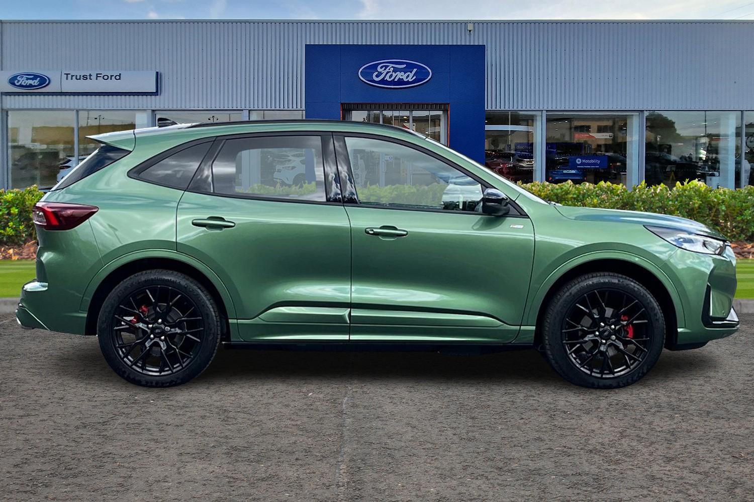 Ford KUGA Photo 2