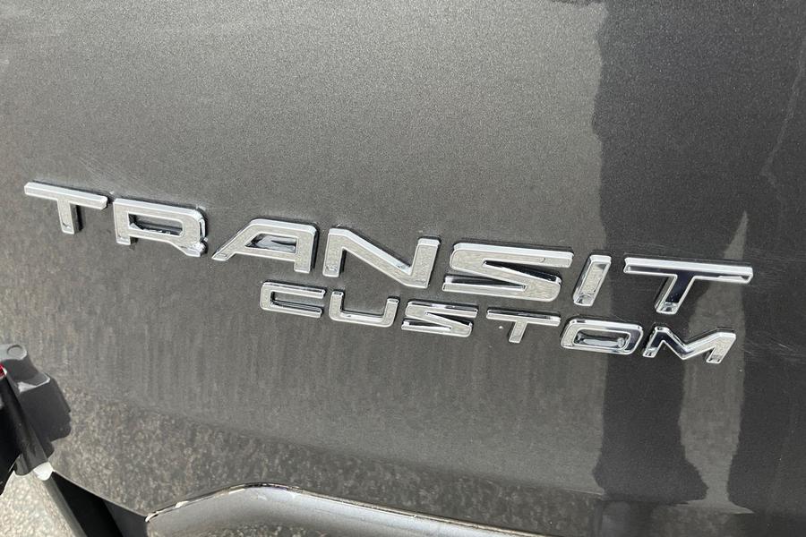 Ford Transit Custom Photo autoimg-605c50dfcfd10f50d2d7a405ec59c46d0e51f383.jpg