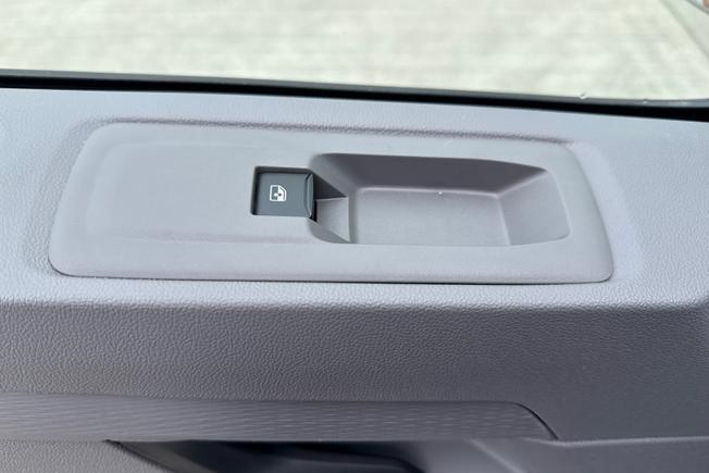 VOLKSWAGEN Transporter Photo 49