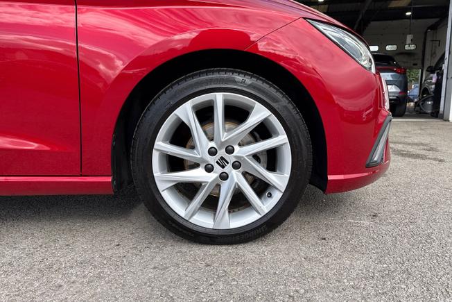 SEAT Ibiza Photo 5