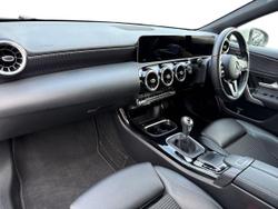 Mercedes-Benz A Class Photo 2