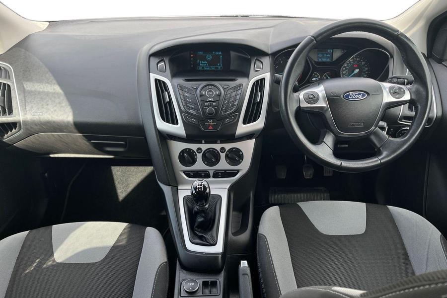 Ford FOCUS Photo autoimg-60688c7504a31af67091d22d9680d03cf5351e09.jpg