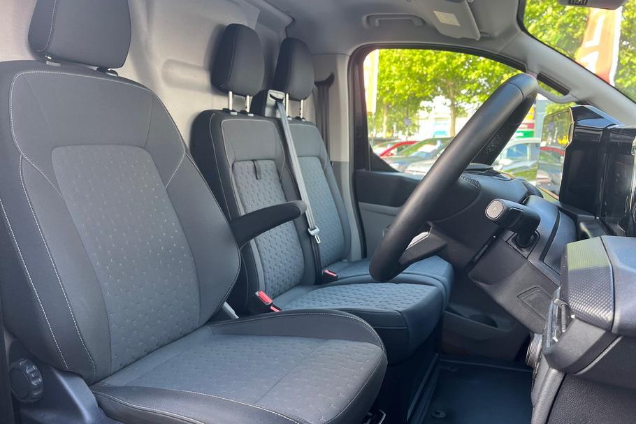 Used Ford TRANSIT CUSTOM FG75ELX 15
