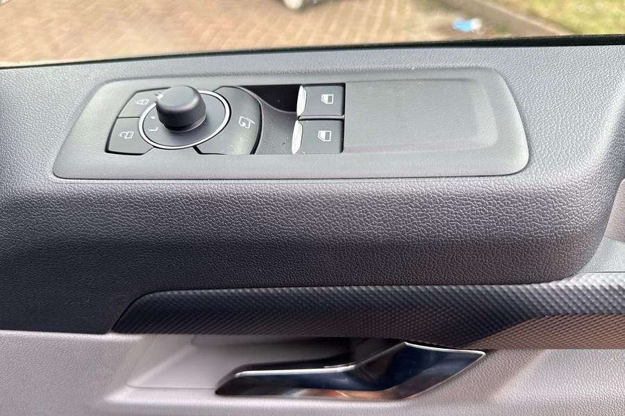 Ford TRANSIT CUSTOM Photo autoimg-60699c450e8b96f0bb74e67597381d6fe41d7f5a.jpg