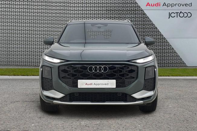 AUDI Q3 Photo 8