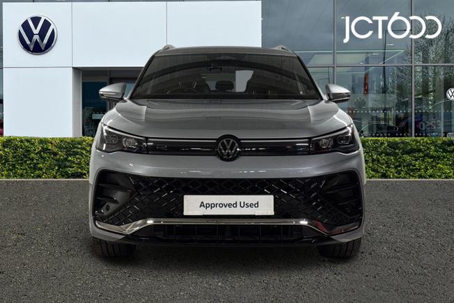 VOLKSWAGEN Tiguan Photo 8