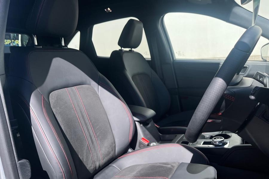 Ford KUGA Photo autoimg-606c486661c7eb8f895f4734ee5ca94d5b6862a8.jpg