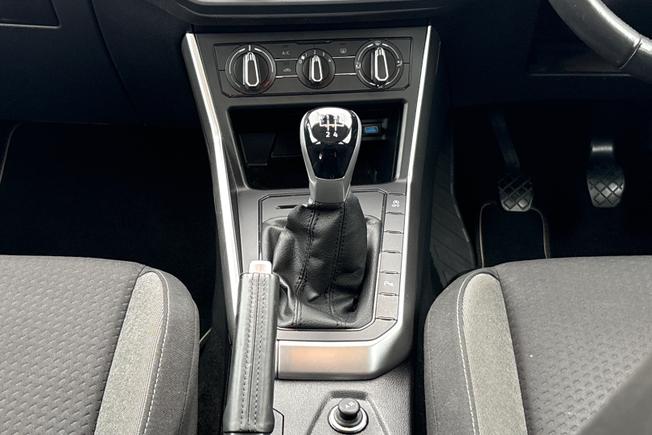 VOLKSWAGEN Polo Photo 30