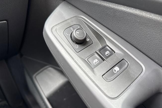 VOLKSWAGEN Caddy Photo 21