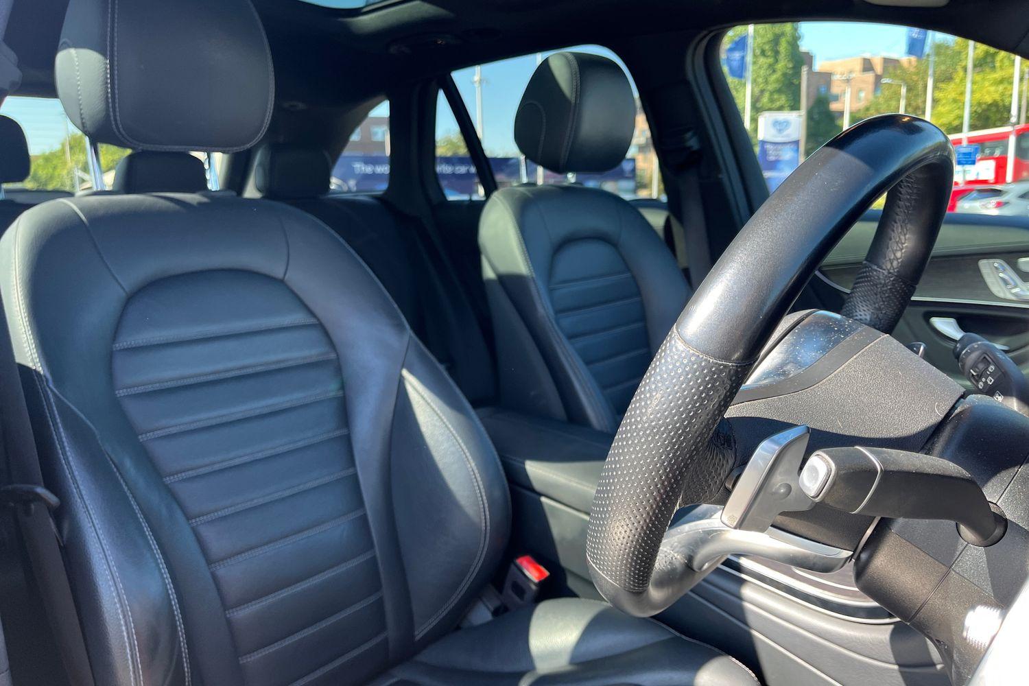 Mercedes-Benz GLC Photo 16