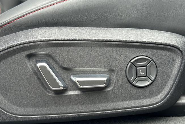 AUDI Q7 Photo 42