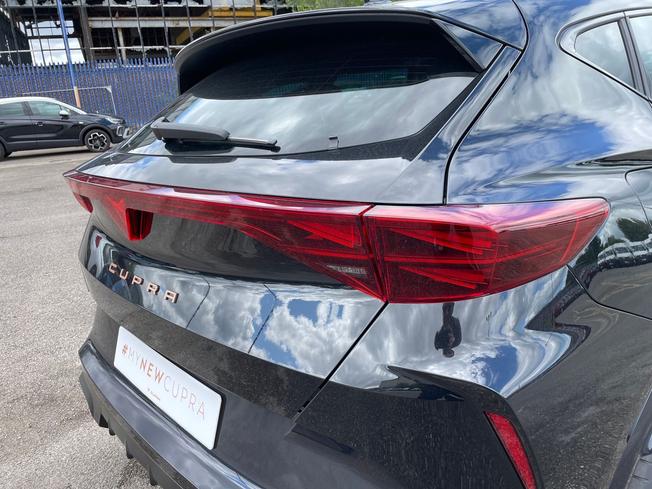 CUPRA Formentor Photo 18