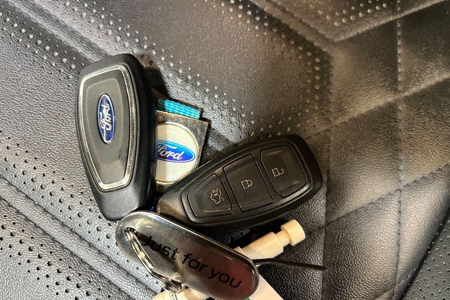 Ford FOCUS Photo 21