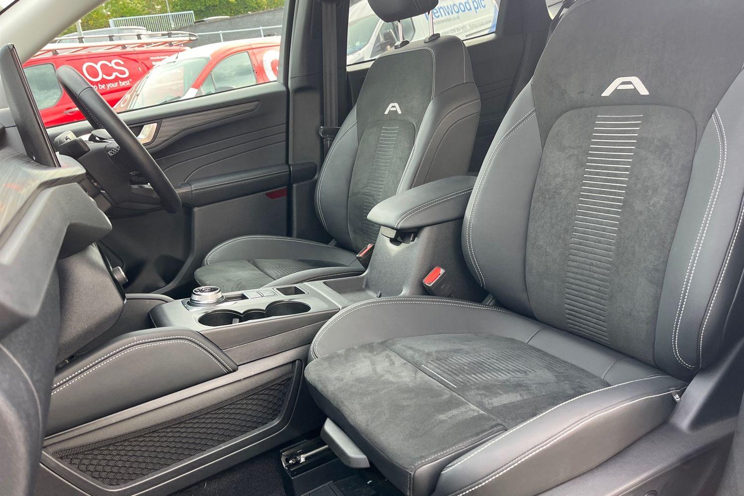 Ford Kuga Photo 18