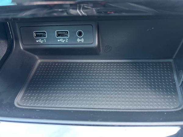 SEAT Leon Photo autoimg-60830efc2d80f21b320a5ea9d8213f66b897467b.jpg