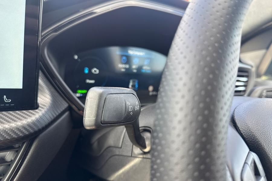 Ford Kuga Photo autoimg-608842e07eef926c08e5639c2b978425901657b9.jpg