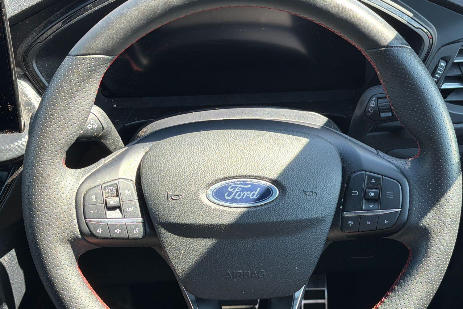 Ford KUGA Photo 11
