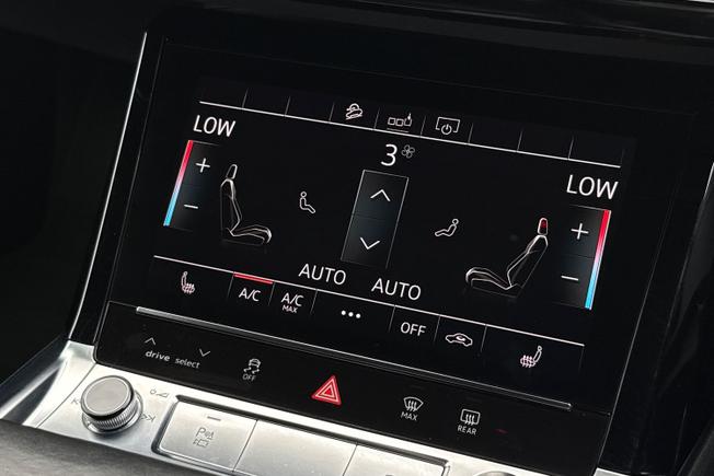 Audi e-tron Photo 36