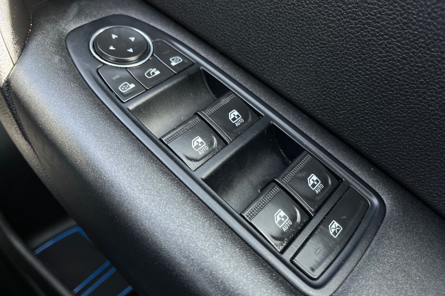 Renault CAPTUR Photo 15