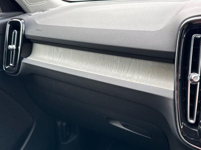 VOLVO Xc40 Photo 57