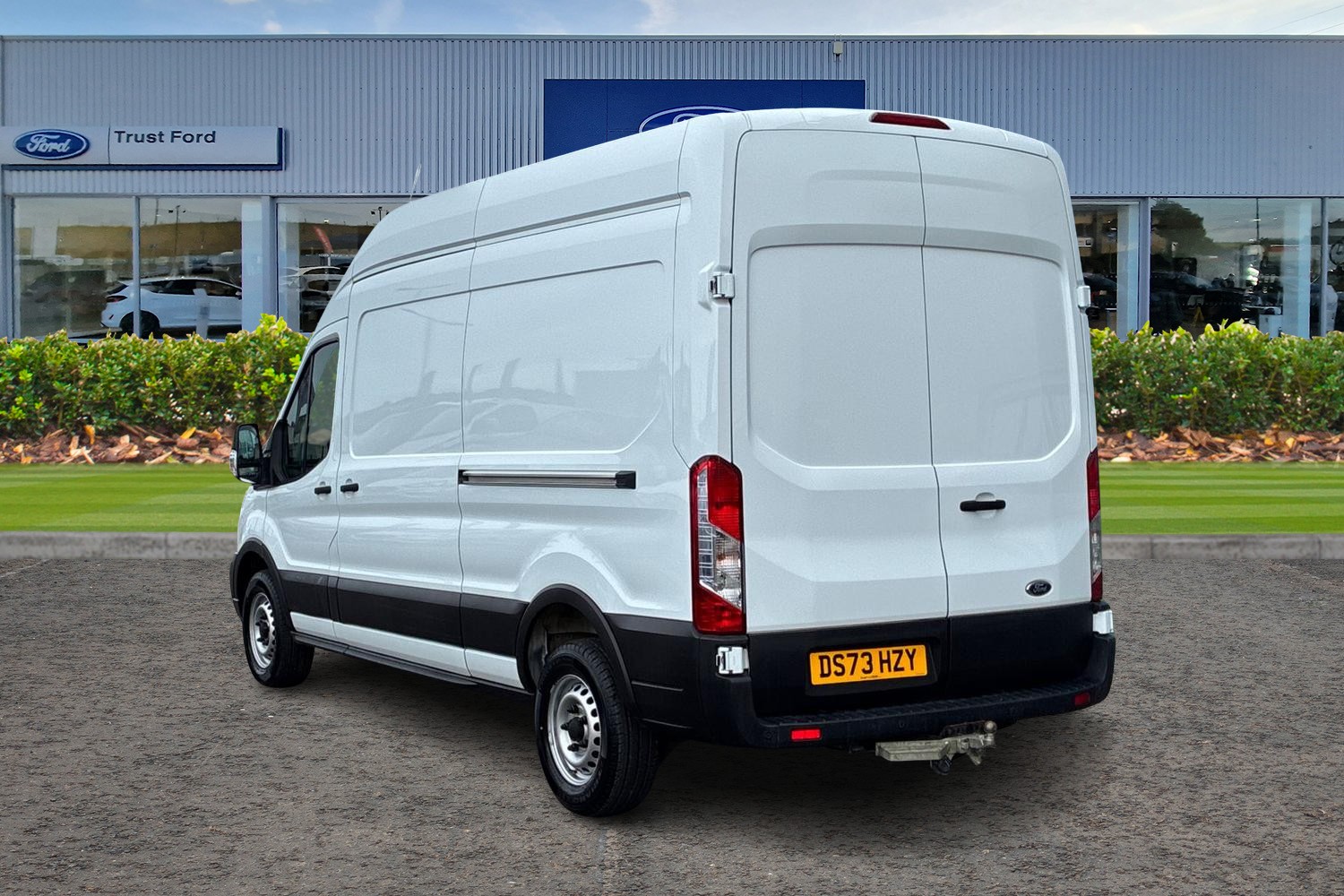 Ford TRANSIT Photo 1