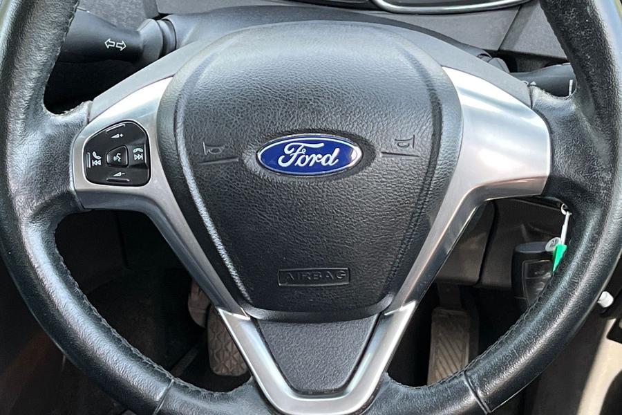 Ford FIESTA Photo autoimg-608a2a817981ca8df9ccba6351092f532a01dd86.jpg