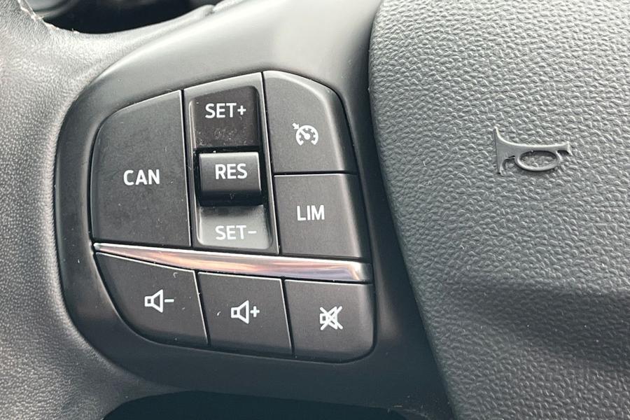 Ford FIESTA Photo autoimg-608a82663df3c17104a52f5b13d03550b3cf5b05.jpg